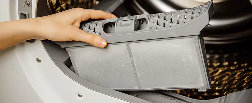 Signs Of A Clogged Dryer Lint Trap in Salmon Creek, Washington